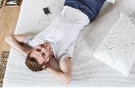 Độ tuổi nào thì ta nên chuyển sang dùng đệm lò xo ?